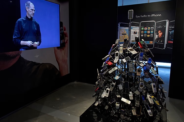 Apple Célébration des 50 ans avec l'ouverture aux Pays-Bas d'un nouveau musée retraçant l'histoire du géant de la technologie