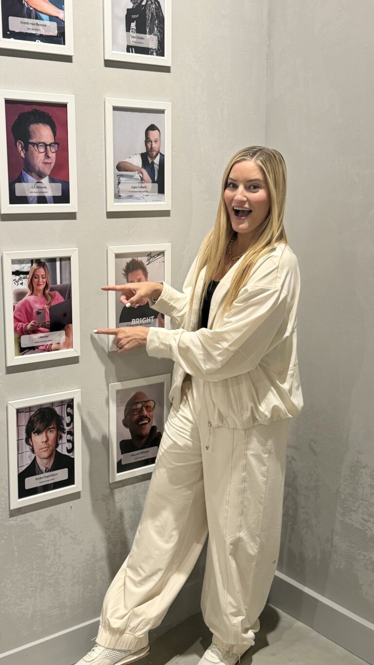 iJustine en Geoff Keighley bezoeken het museum ‘ Apple ’